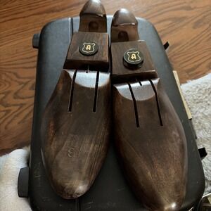 Vintage J. V. Shoe Tree Co. Brockton, MA  Twist to Adjustable Wooden Shoe Trees